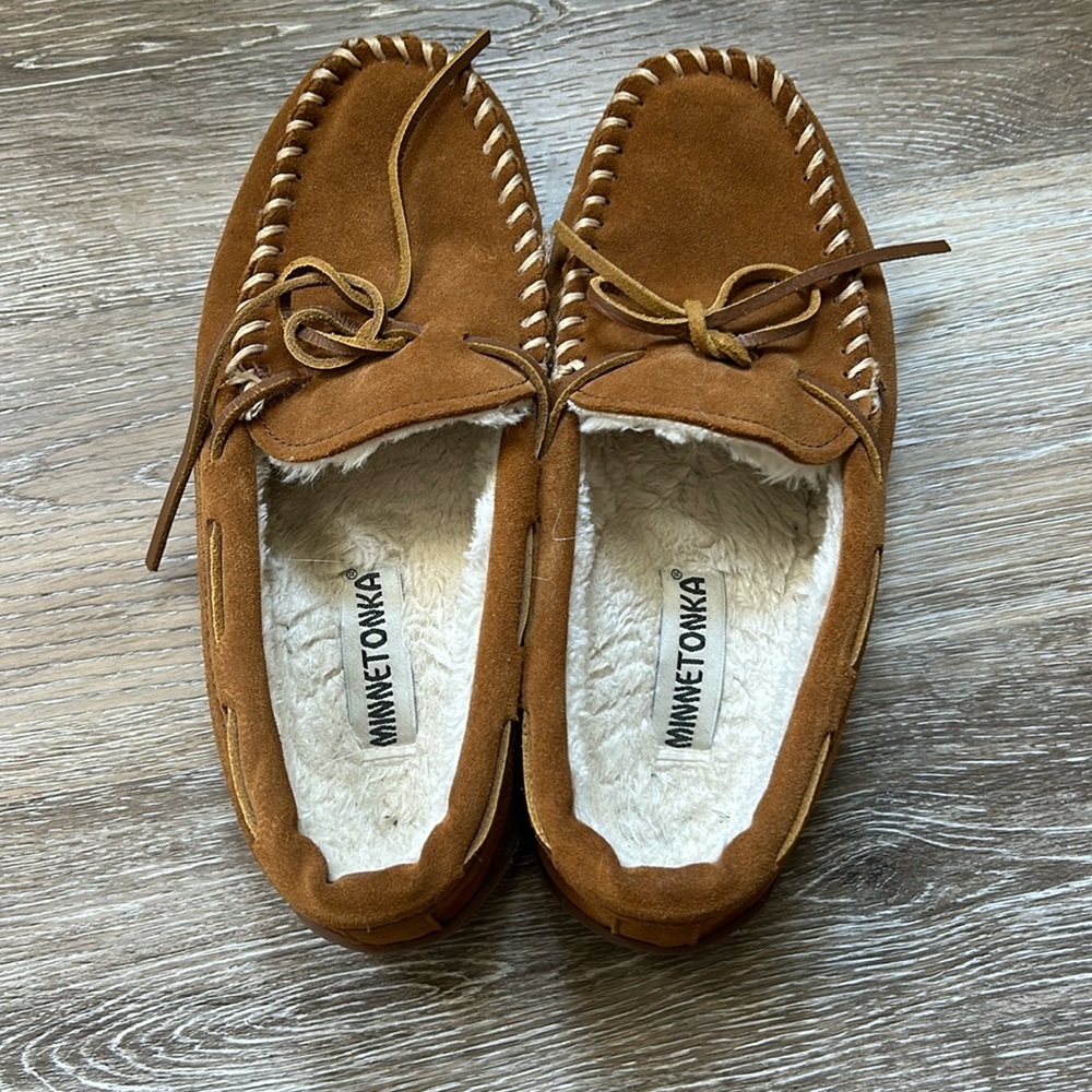 Minnetonka Slippers